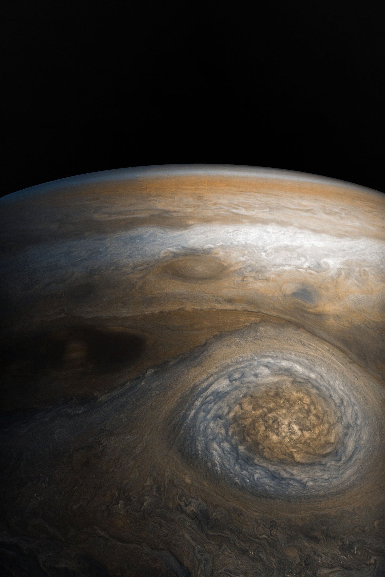 Tempête de Jupiter dans le Grand Nord