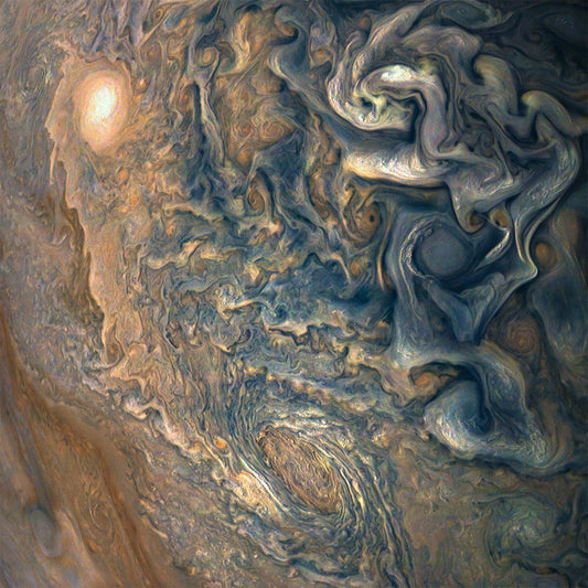 Bien au-dessus des nuages de Jupiter